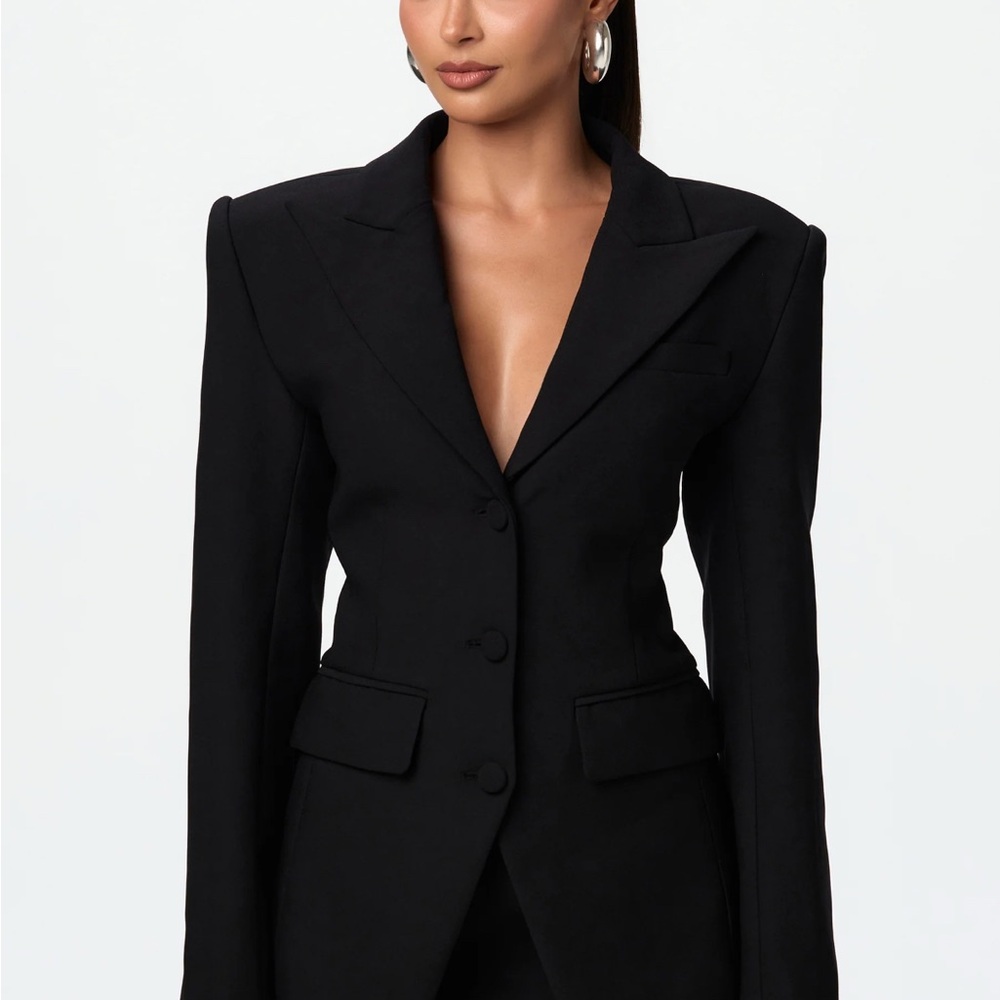 Black power shoulder Women's Blazer